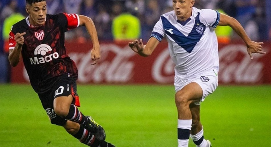 Vélez se quedó con el duelo ante Instituto y es el único líder de la Zona A