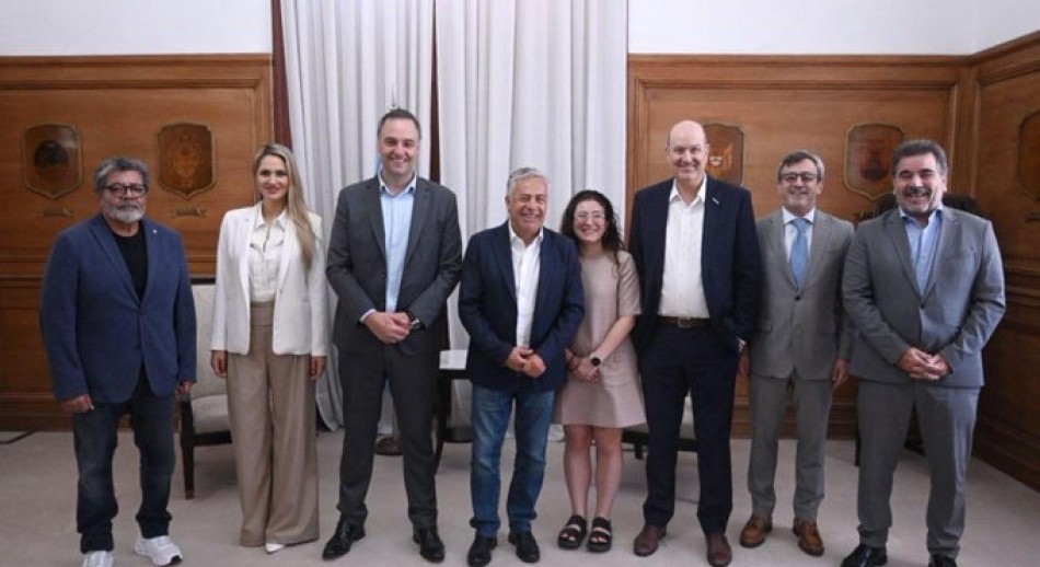 Adorni anunció que los proyectos del Consejo de Mayo serán enviados al Congreso