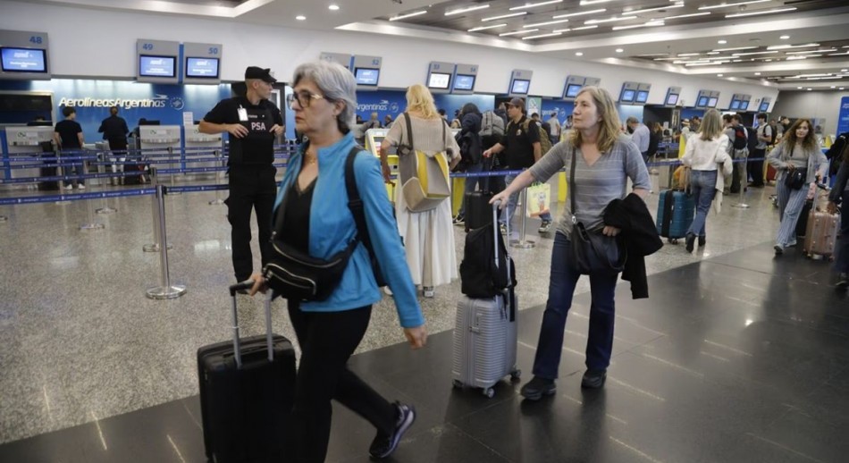 Vacaciones de Invierno: El Gobierno aumentó 560% la tasa aeroportuaria